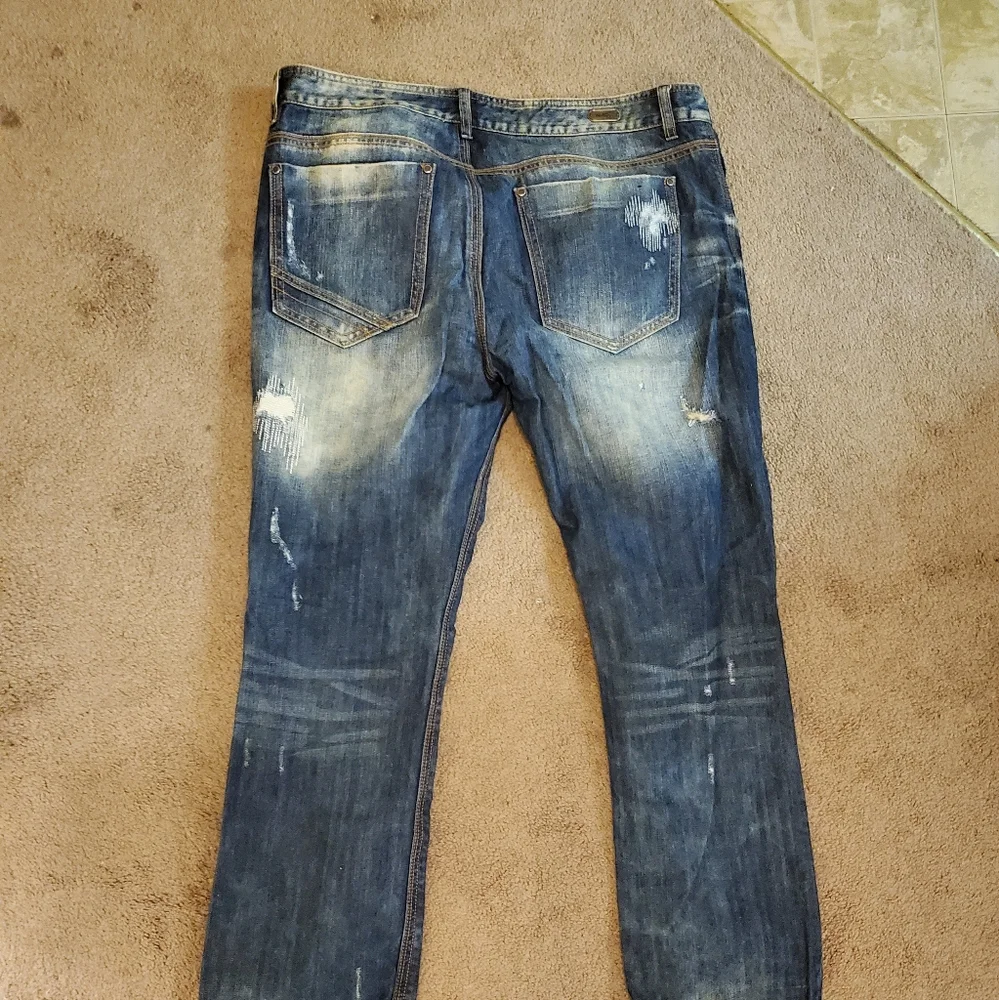 Jeans - Picture 4 of 4